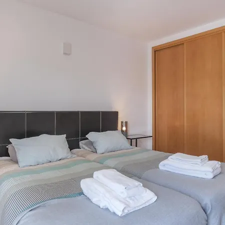 Home- Two Bedroom * Luz